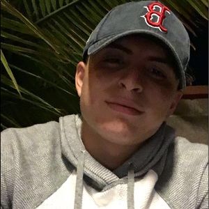 Meet your Posher, Luis